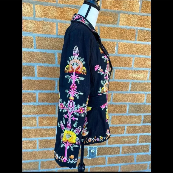 Hopeless Romantic Natalya Embroidered Jacket - Picture 5 of 12